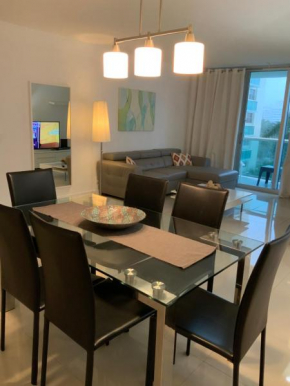 Lovely Beach Apartment by Miami Te Espera- HOLLYWOOD 5U
